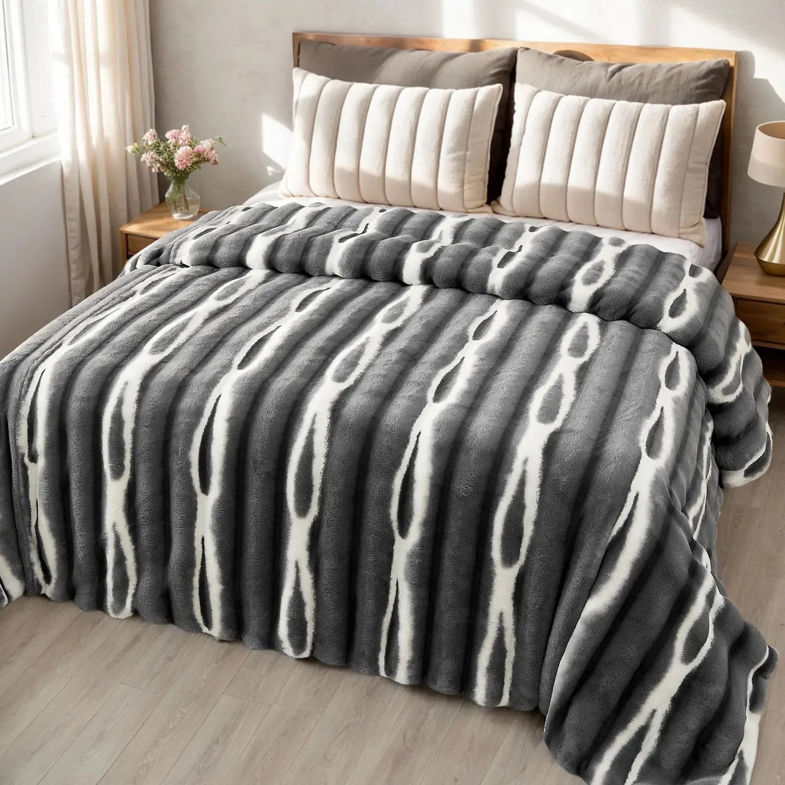 Couverture polaire douce et luxueuse gris foncé