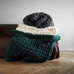 Couverture épaisse en laine mérinos tricotée à la main - Vignette | Couvertures Cosy