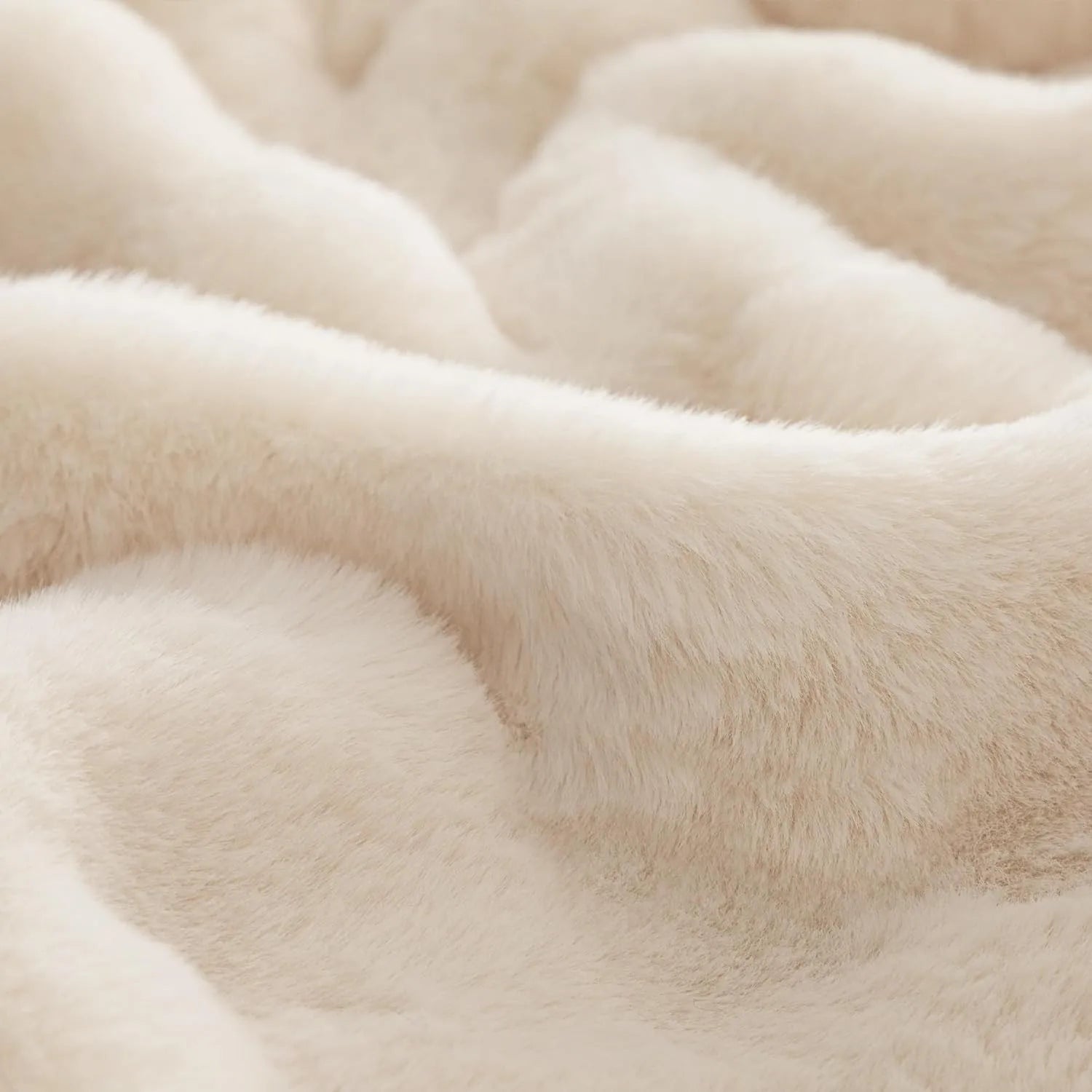 Couverture cosy blanche 2