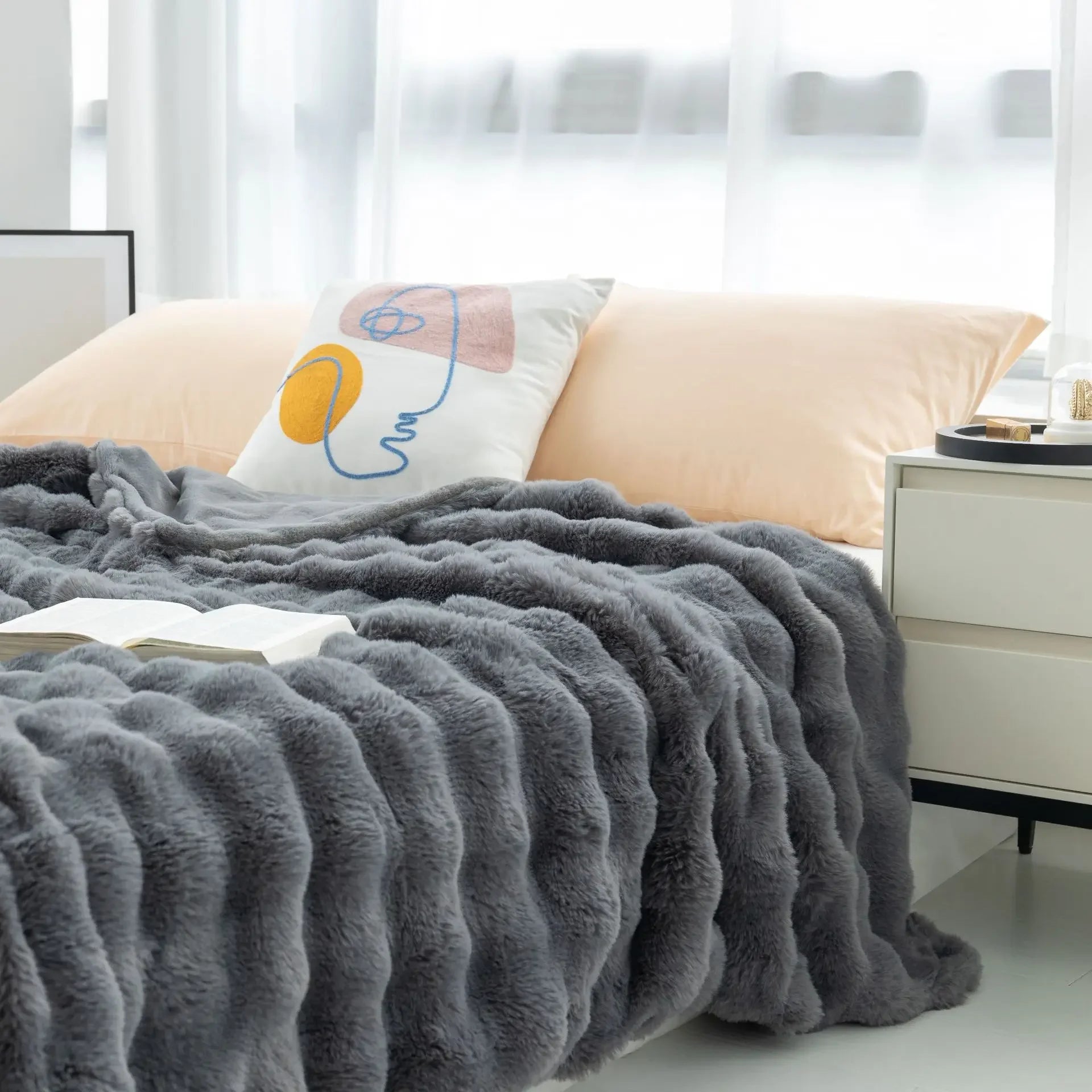 Couverture de luxe gris