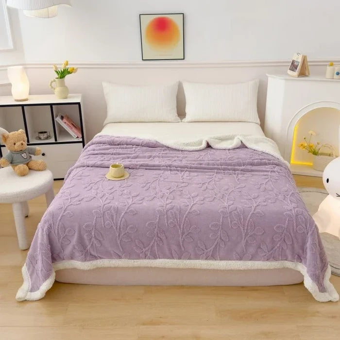 Couverture en laine d'agneau violet