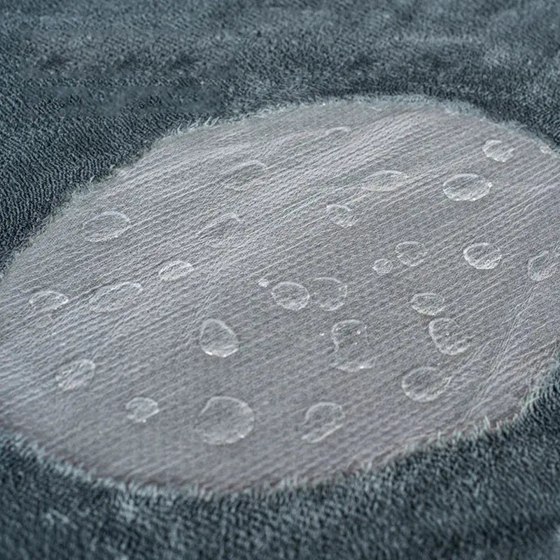 Couverture imperméable en fourrure demo
