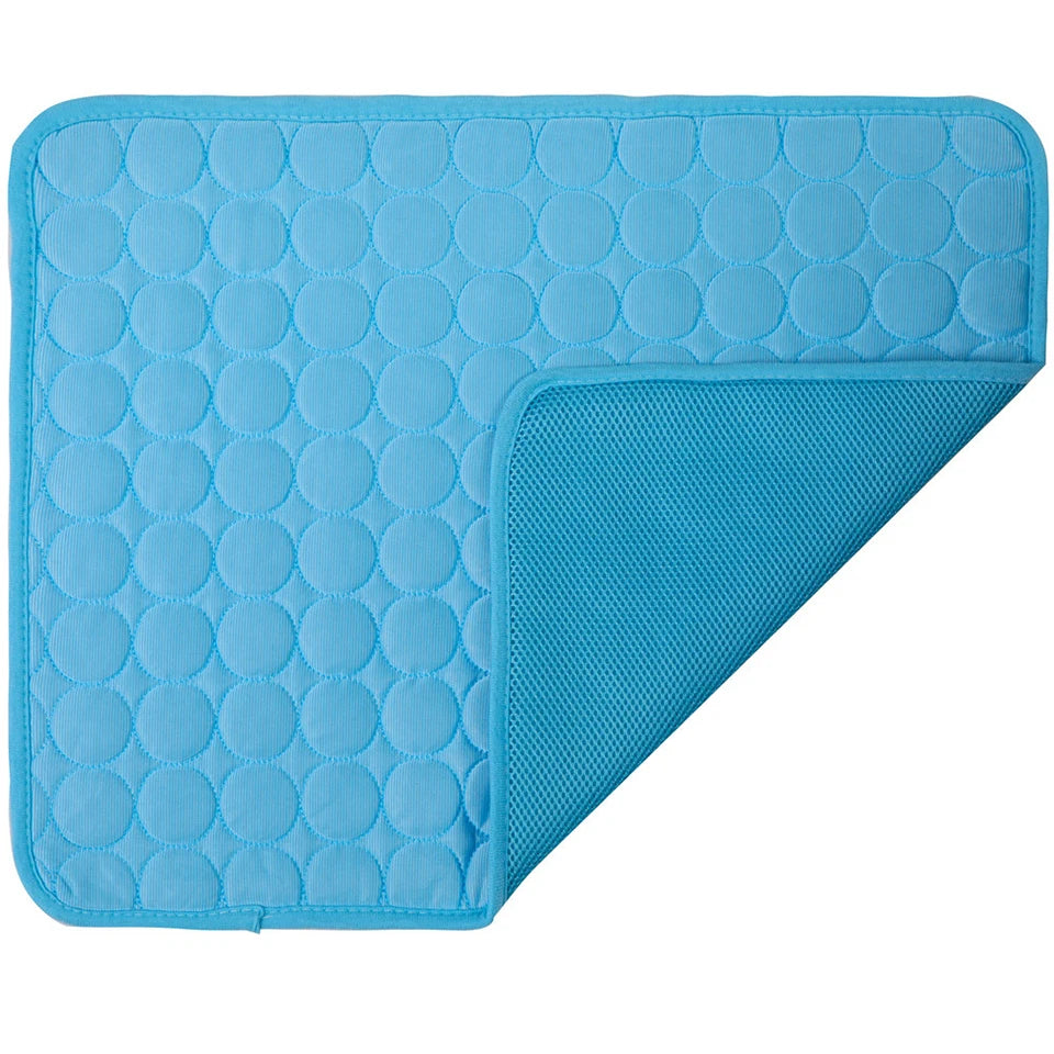 Couverture rafraichissante pour chien et chat- bleu ciel