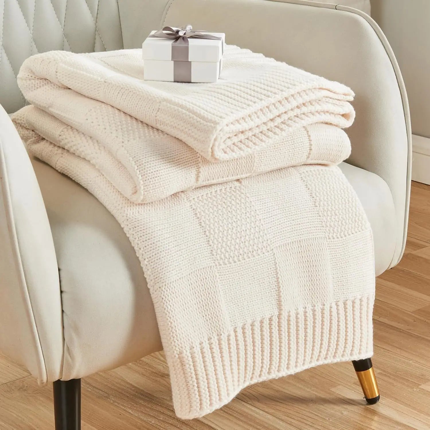 Couverture tricotée en laine blanc