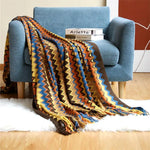 Couverture tricotée à la main avec pompon - Vignette | Couvertures Cosy