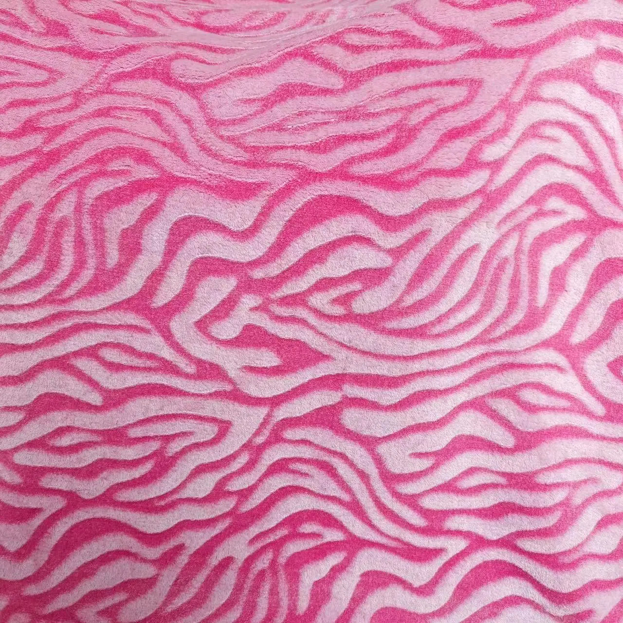 Couverture zèbre rose 2
