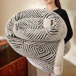 Couverture polaire chaude en jacquard de luxe "Sun" - Vignette | Home Cozy Nest